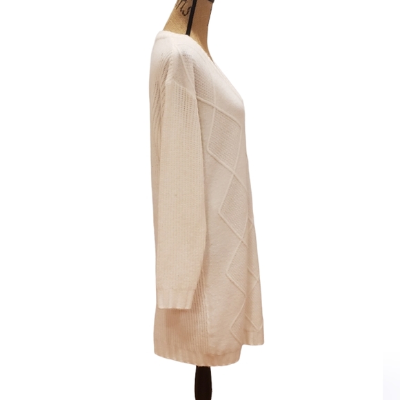 Joe Fresh Sweater Dress - Picture 5 of 6